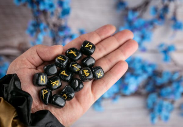Rune symbol set Black agate crystal - Image 2